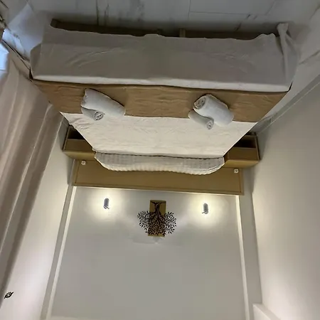 Penelope - Luxury Sea Front Apart-hotel