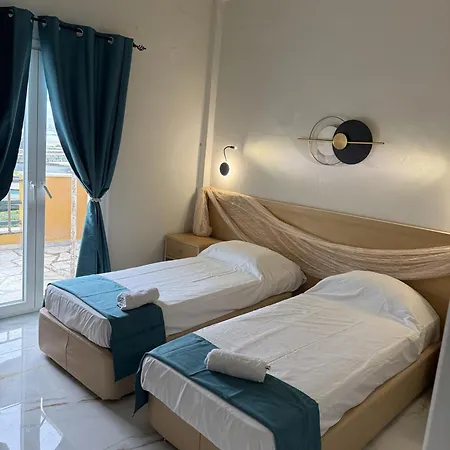Apart-hotel Penelope - Luxury Sea Front Gouviá
